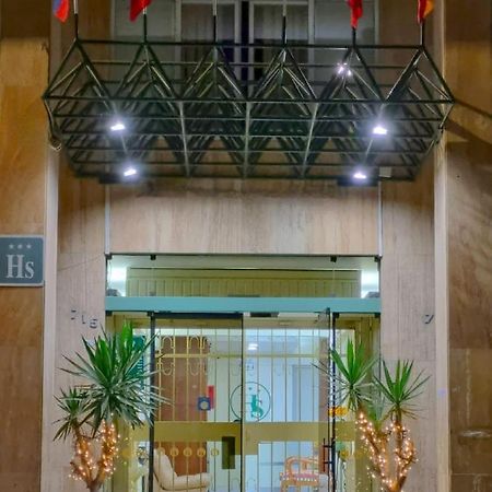 Hostal Solari Trujillo Kültér fotó