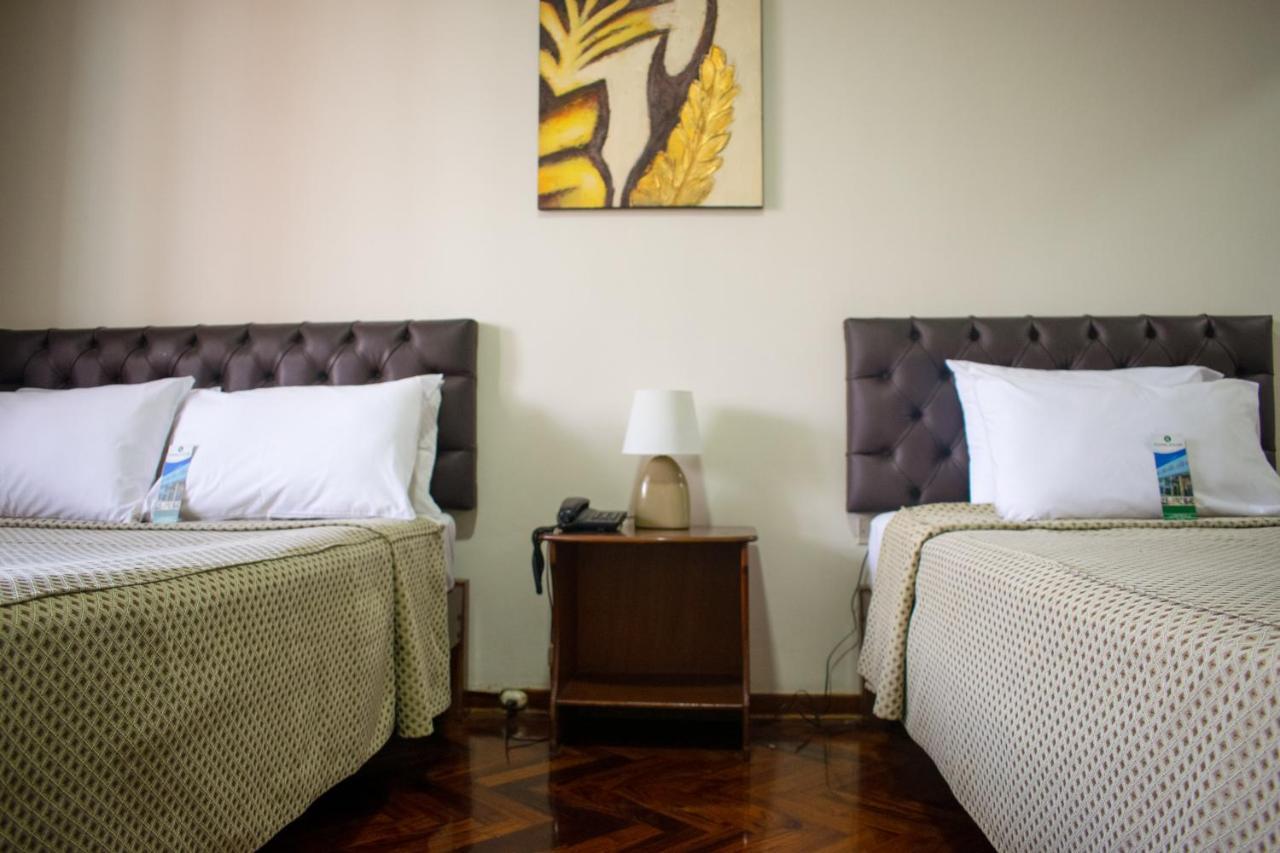 Hostal Solari Trujillo Kültér fotó