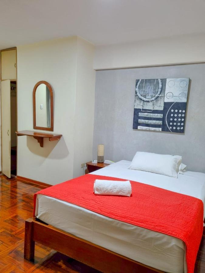 Hostal Solari Trujillo Kültér fotó