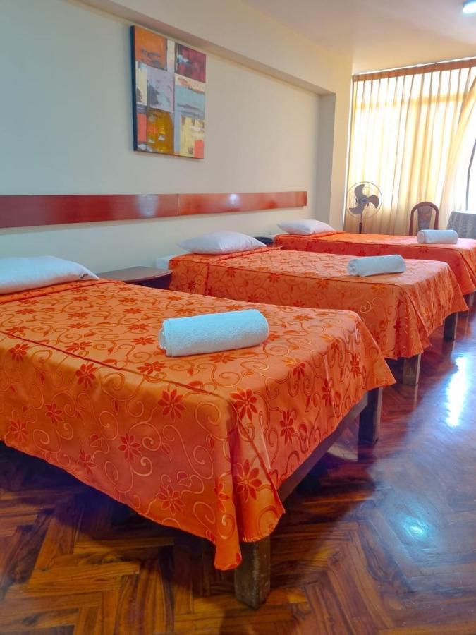 Hostal Solari Trujillo Kültér fotó