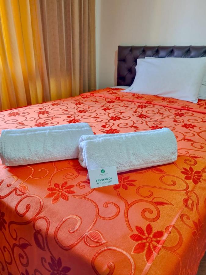 Hostal Solari Trujillo Kültér fotó