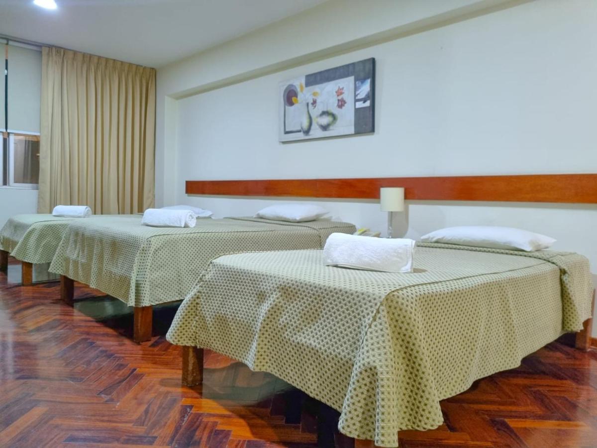 Hostal Solari Trujillo Kültér fotó