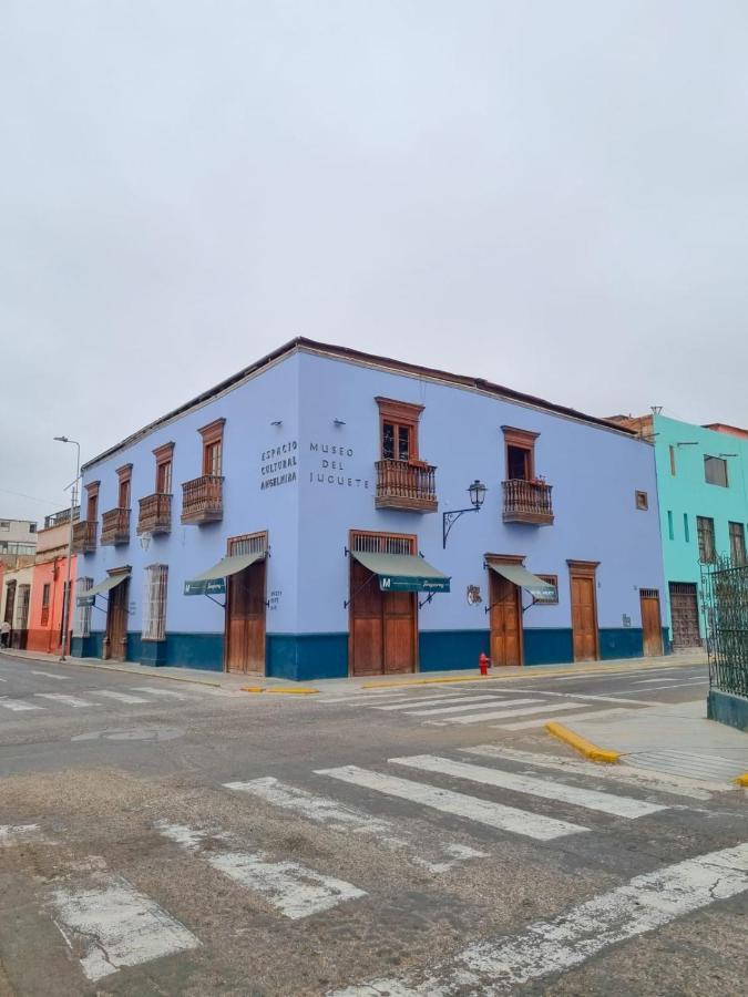 Hostal Solari Trujillo Kültér fotó