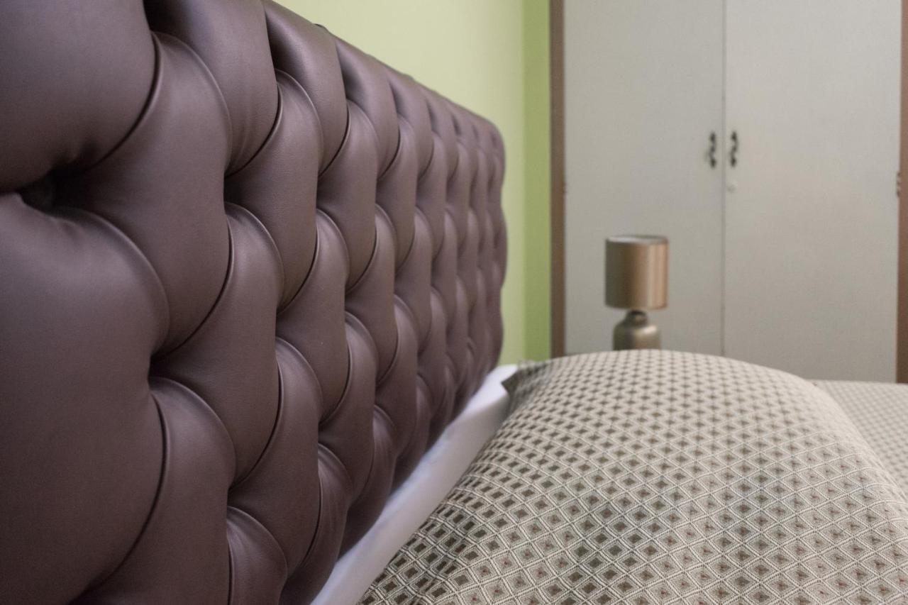 Hostal Solari Trujillo Kültér fotó